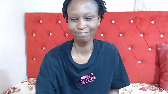 Snapshot of SexyBootie chatting on 10-09-25, 07:06 SexyBootie online show from 10-09-25, 07:06