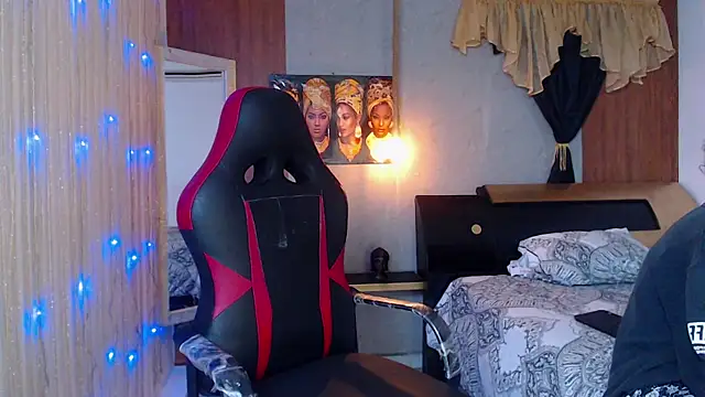 miss leidy  online show from 10-17-25, 02:59