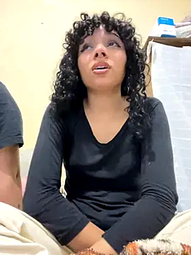 Snapshot of Casal-foda_braba chatting on 10-02-25, 10:50 Casal-foda braba online show from 10-02-25, 10:50