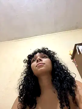 Snapshot of Casal-foda_braba chatting on 10-05-25, 11:24 Casal-foda braba online show from 10-05-25, 11:24