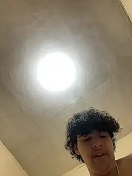 Snapshot of Casal-foda_braba chatting on 10-25-25, 12:02 Casal-foda braba online show from 10-25-25, 12:02