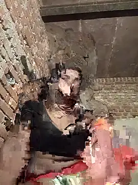 Snapshot of Xx_pooja chatting on 09-24-25, 09:18 Xx pooja online show from 09-24-25, 09:18