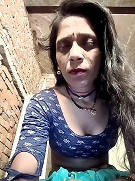 Snapshot of Xx_pooja chatting on 10-31-25, 04:08 Xx pooja online show from 10-31-25, 04:08