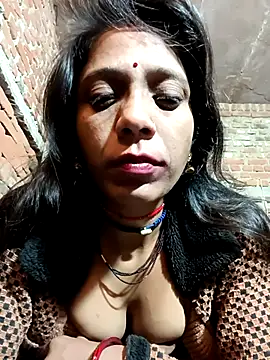 Snapshot of Xx_pooja chatting on 11-08-25, 07:56 Xx pooja online show from 11-08-25, 07:56