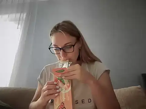 NikexPretty online show from 09-17-25, 07:32