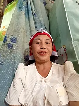 me-cute online show from 10-08-25, 02:53