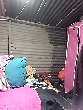 HappygalTheQueen online show from 10-21-25, 07:47