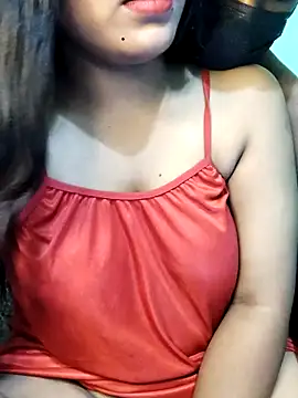 Snapshot of Shneeha_le chatting on 09-17-25, 08:05 Shneeha le online show from 09-17-25, 08:05