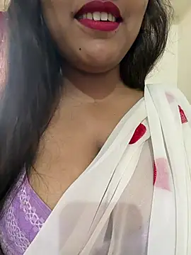 Snapshot of Shneeha_le chatting on 07-10-26, 09:01 Shneeha le online show from 07-10-26, 09:01
