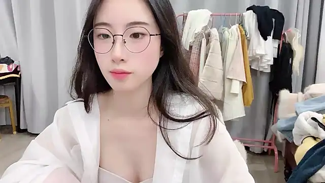 Freya7777 online show from 11-17-25, 04:13