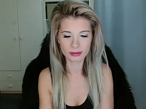 KristineGlow online show from 11-10-25, 08:13