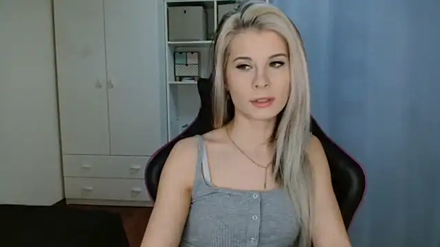 KristineGlow online show from 04-24-26, 06:16