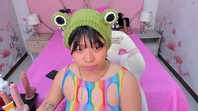 Snapshot of SafiroAgataaa chatting on 10-25-25, 08:25 SafiroAgataaa online show from 10-25-25, 08:25