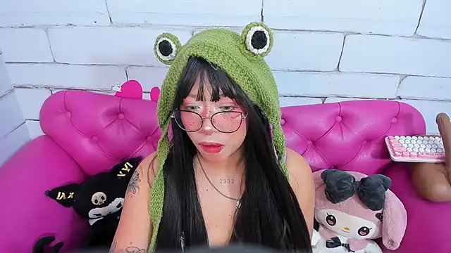 Snapshot of SafiroAgataaa chatting on 11-15-25, 02:53 SafiroAgataaa online show from 11-15-25, 02:53