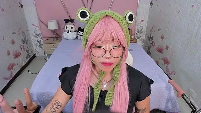 Snapshot of SafiroAgataaa chatting on 11-28-25, 08:00 SafiroAgataaa online show from 11-28-25, 08:00