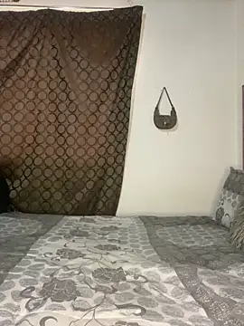 Crazyqueenxxx online show from 04-25-26, 01:36