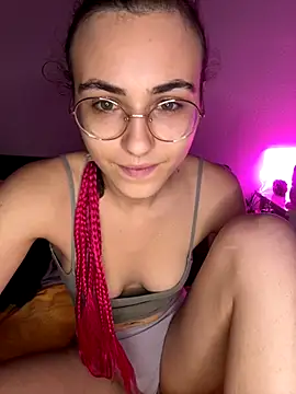 Snapshot of Potter_Leo chatting on 11-26-25, 05:25 Potter Leo online show from 11-26-25, 05:25