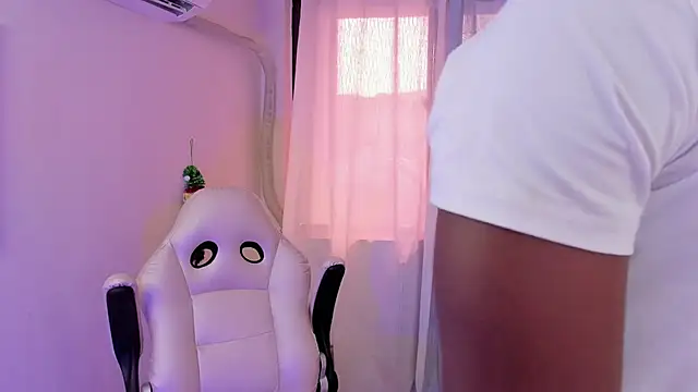 tau montes online show from 11-20-25, 02:28