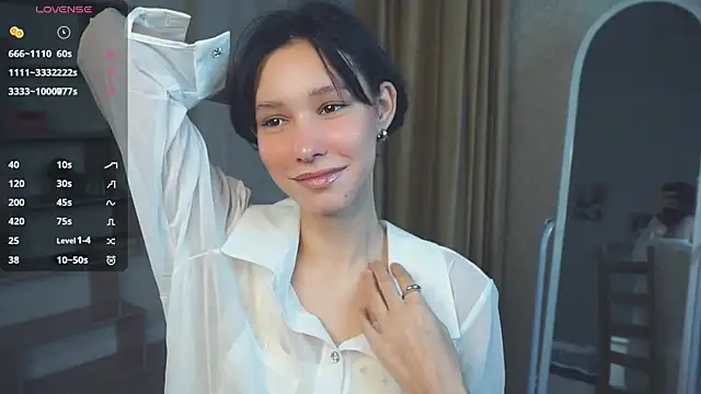 Snapshot of IrenePlamer chatting on 09-22-25, 07:38 IrenePlamer online show from 09-22-25, 07:38