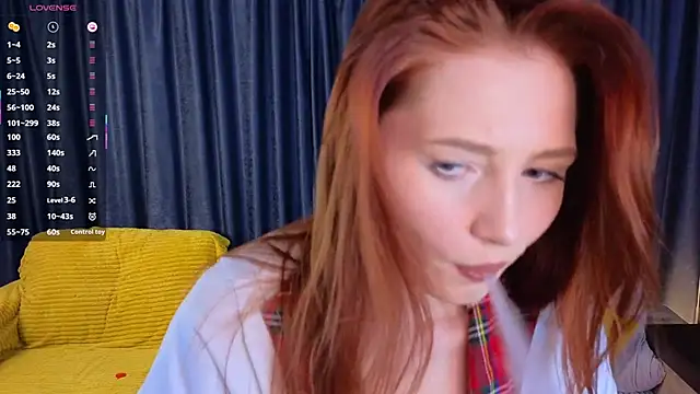 Snapshot of KathrinTith chatting on 11-19-25, 09:42 KathrinTith online show from 11-19-25, 09:42