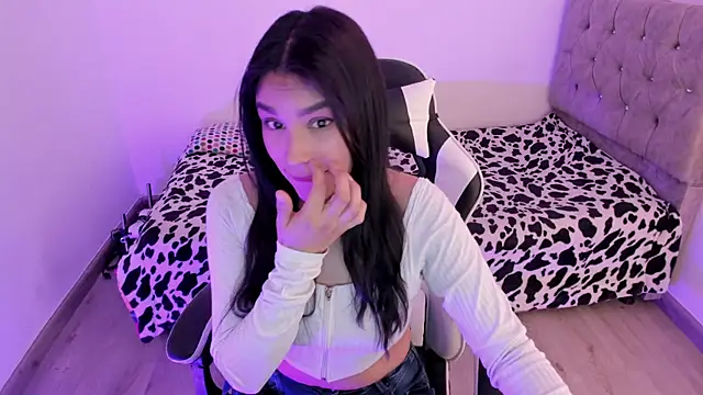 Snapshot of megaan_cb chatting on 11-04-25, 01:10 megaan cb online show from 11-04-25, 01:10