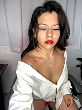 Valen Sky online show from 11-24-25, 04:45