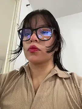 Snapshot of aliciia_23 chatting on 11-06-25, 09:05 aliciia 23 online show from 11-06-25, 09:05