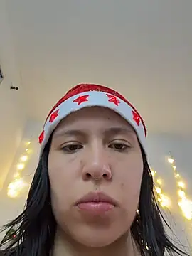 Snapshot of aliciia_23 chatting on 12-03-25, 09:46 aliciia 23 online show from 12-03-25, 09:46