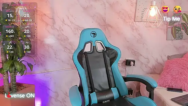 cristal herrera  online show from 10-09-25, 03:37