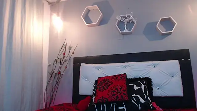 Meriiida online show from 09-19-25, 03:19