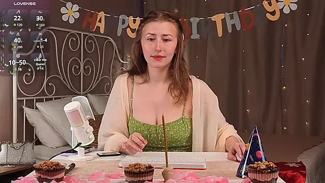 VesperaCeleste online show from 10-19-25, 05:41