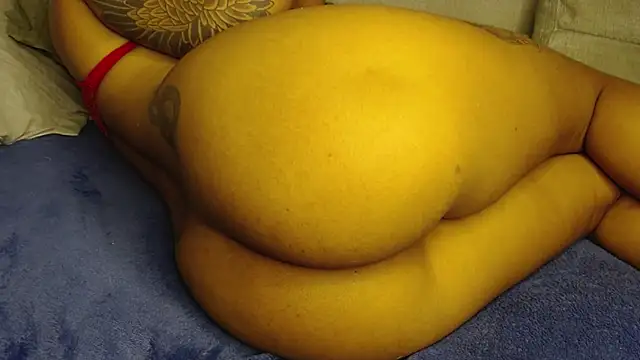 Snapshot of Raycatt1 chatting on 06-23-26, 05:00 Raycatt1 online show from 06-23-26, 05:00