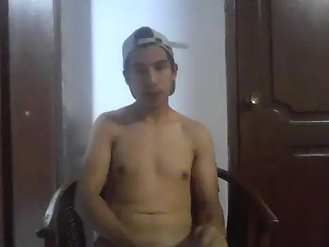 Snapshot of Twinksecret_ chatting on 04-01-26, 04:02 Twinksecret online show from 04-01-26, 04:02