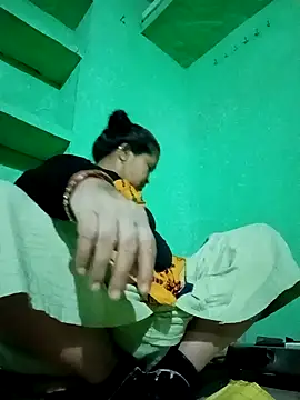 Manavi x online show from 02-13-26, 02:35