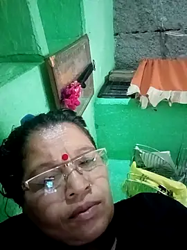 Manavi x online show from 04-18-26, 12:20