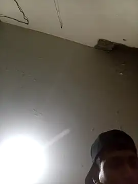 Bebicho14 online show from 09-25-25, 04:49