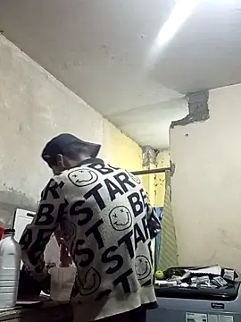 Bebicho14 online show from 04-13-26, 02:06