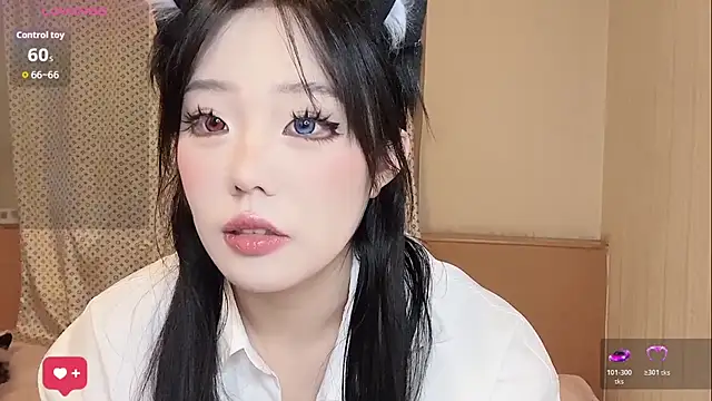 Snapshot of babyrita chatting on 10-30-25, 04:41 babyrita online show from 10-30-25, 04:41