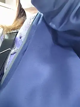 Snapshot of Lovelyanan chatting on 10-28-25, 08:51 Lovelyanan online show from 10-28-25, 08:51