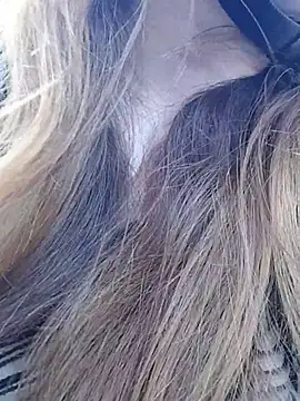 Snapshot of Lovelyanan chatting on 12-17-25, 07:36 Lovelyanan online show from 12-17-25, 07:36