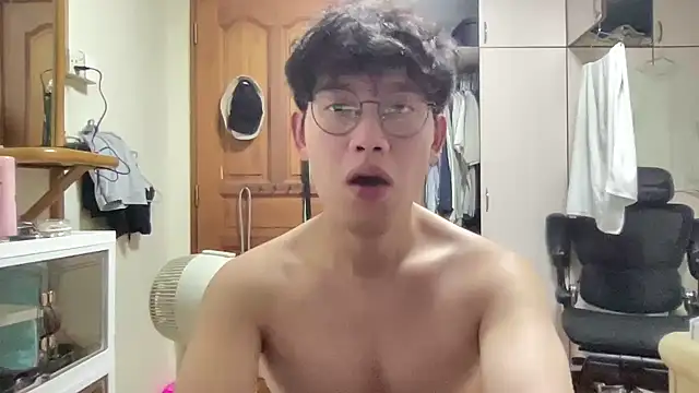 Passionatetwink2 online show from 11-29-25, 11:13