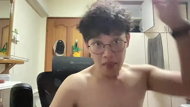 Passionatetwink2 online show from 01-17-26, 04:11