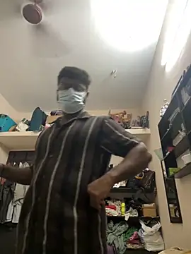 Snapshot of DJLOVE280825 chatting on 09-30-25, 10:37 DJLOVE280825 online show from 09-30-25, 10:37