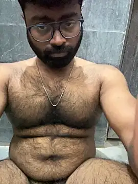 Snapshot of DJLOVE280825 chatting on 11-23-25, 05:51 DJLOVE280825 online show from 11-23-25, 05:51