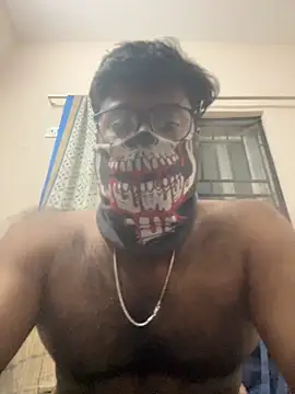 Snapshot of DJLOVE280825 chatting on 12-14-25, 07:07 DJLOVE280825 online show from 12-14-25, 07:07