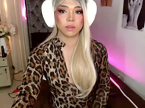 Snapshot of Heaven_Cock chatting on 12-03-25, 11:41 Heaven Cock online show from 12-03-25, 11:41