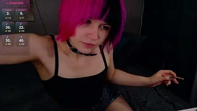 KikiMoor online show from 09-17-25, 03:19