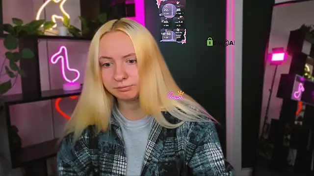 mila glow1 online show from 04-01-26, 06:38