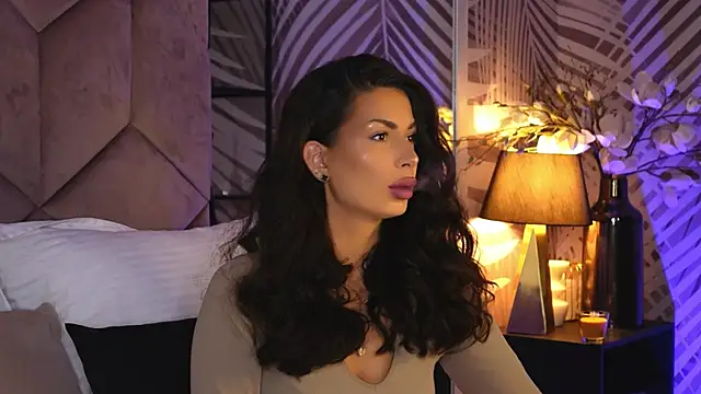 EvaRhea online show from 11-07-25, 04:01