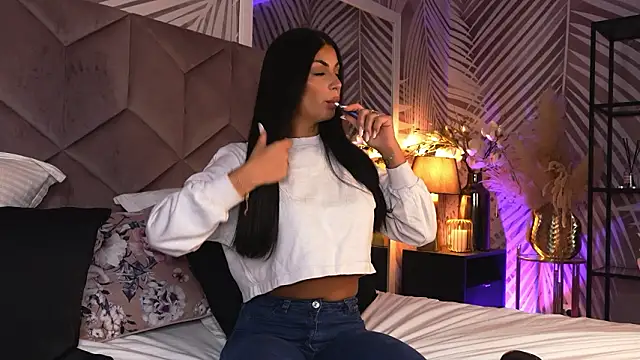 EvaRhea online show from 03-23-26, 04:27